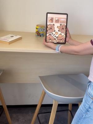 Set exclusive widgets & themes for your Phone