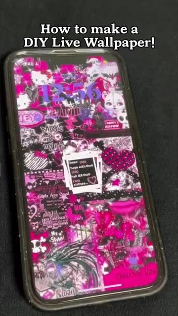 WOW! I love this diy wallpaper!