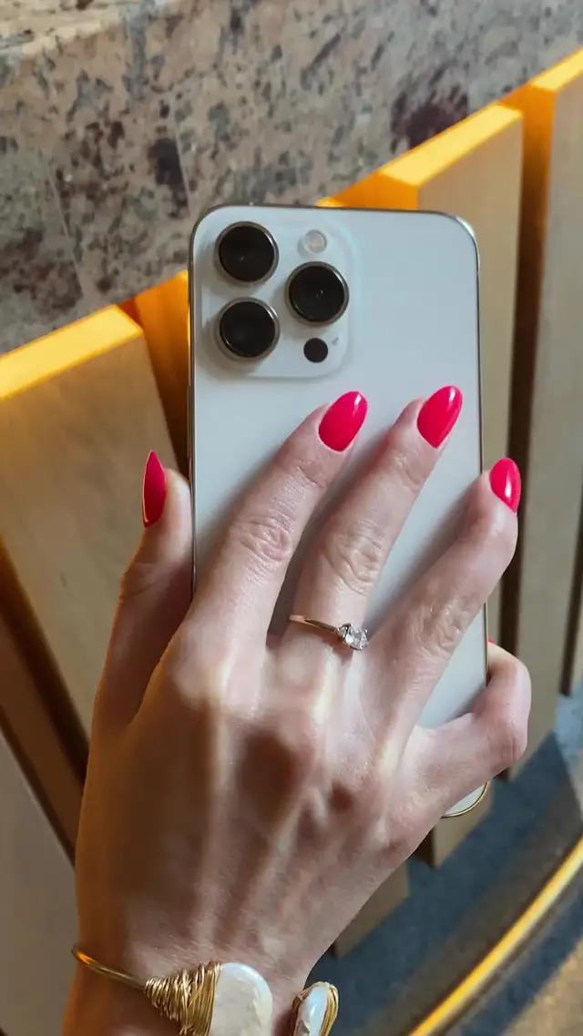 Wanna change your screen? Try this! 