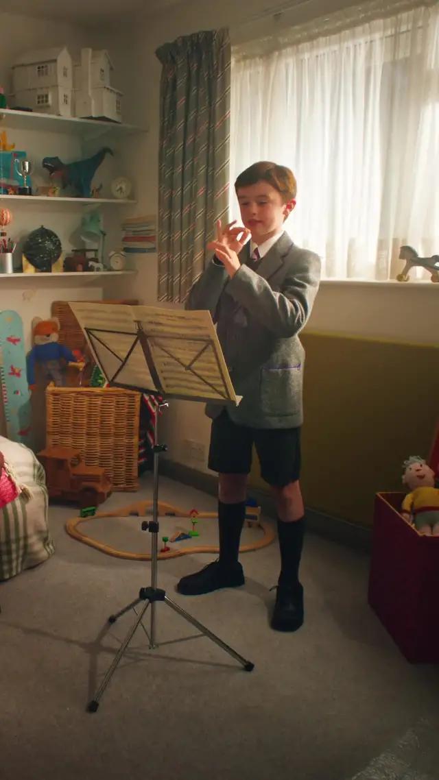 We can't help but make a racket about Good Finds! Buy and sell on our app today.