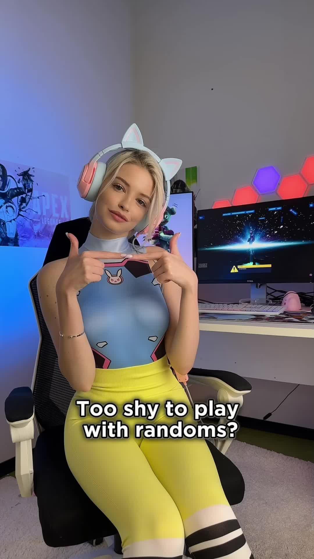 Find pro teammates on Plink app!