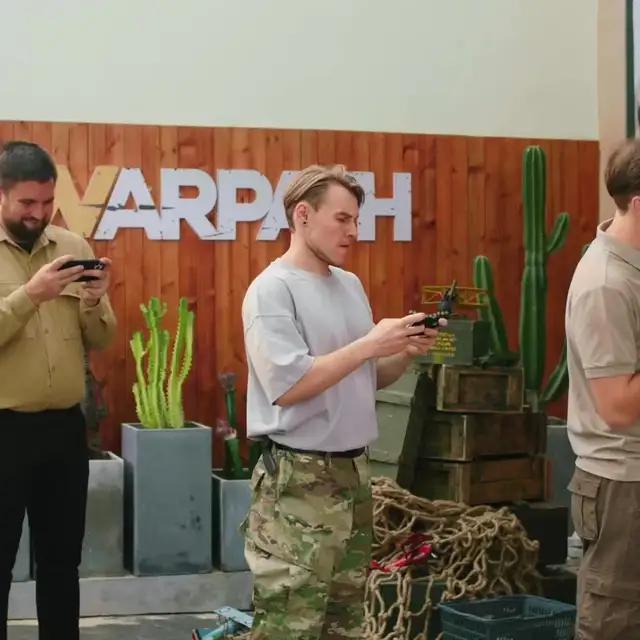 Các Trận Chiến Khổng Lồ, Hoành Tráng Theo Thời Gian Thực