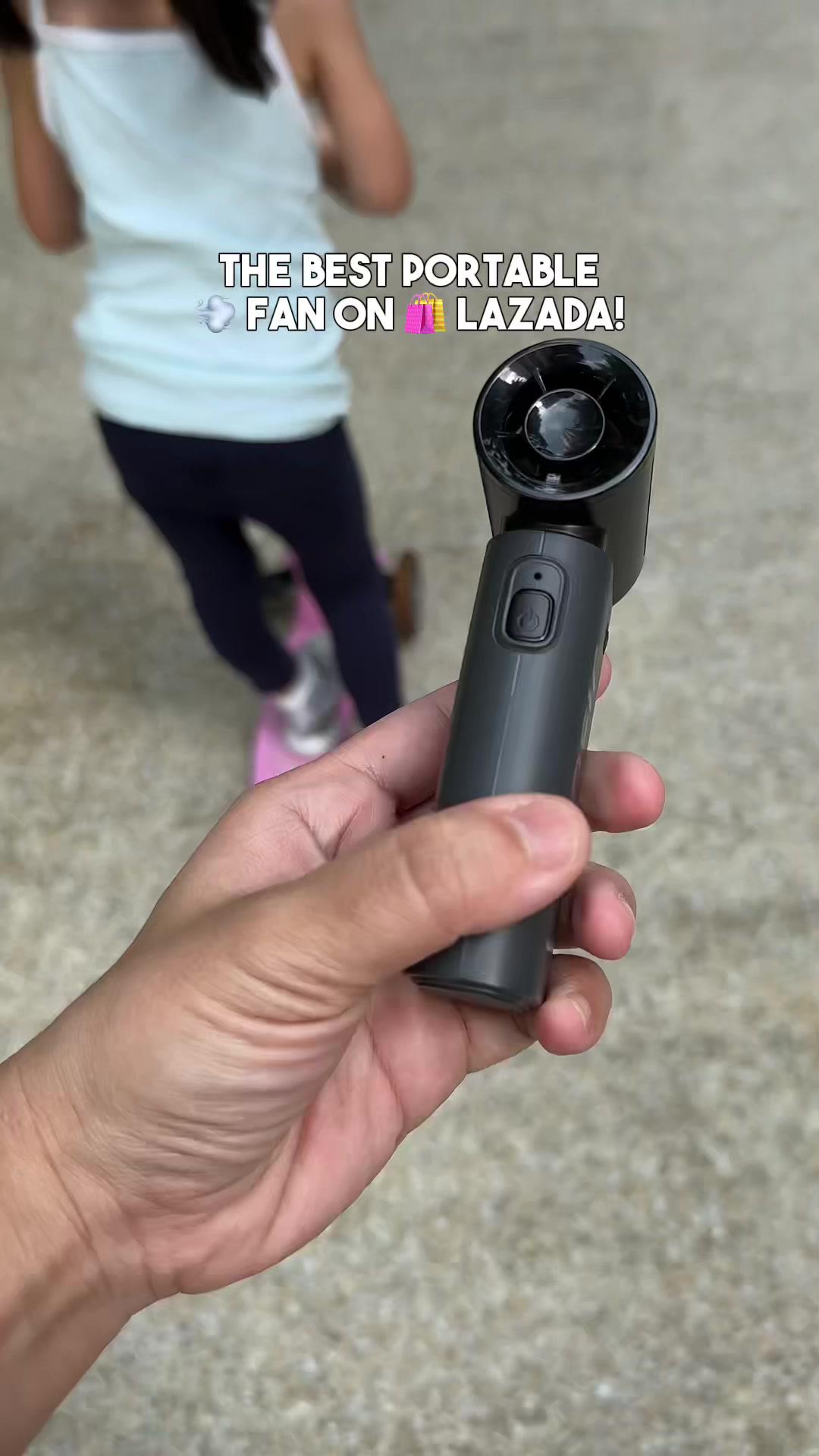 The best portable fan for the Singapore ☀️ heat! Super powerful! Its by JISULIFE! Good deal now during 9.9 on @Lazada Singapore  #singapore #portablefan #fan Best portable fan in Singapore • Jisulife portable fan • Lazada Singapore • Best buy Lazada 9.9