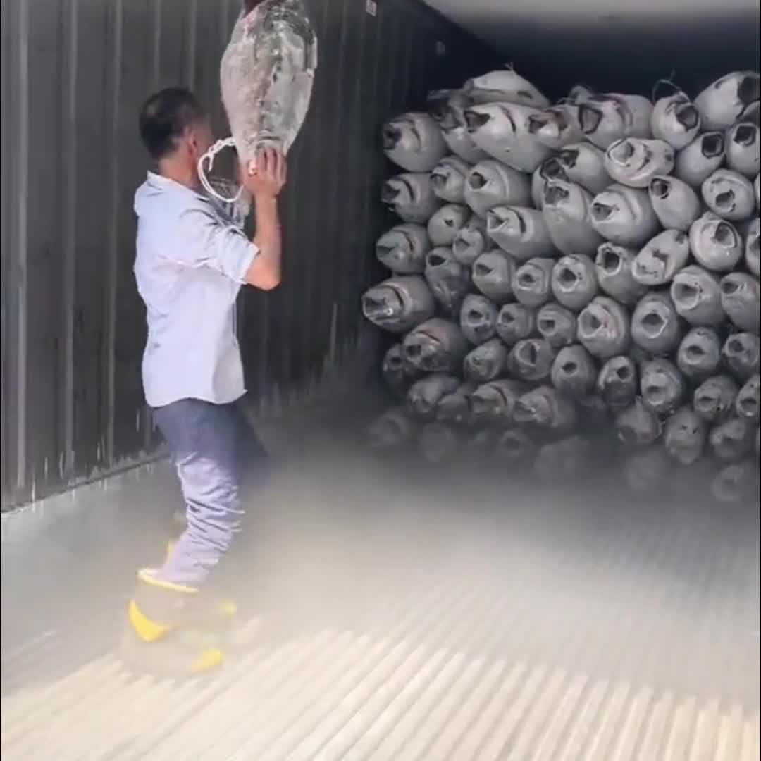 The game starts with one man and one boat. How long can you survive?