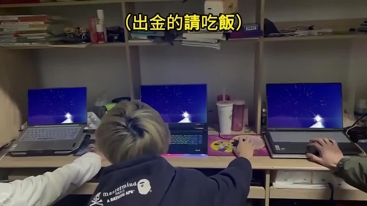 高福利動漫卡牌手游！上綫送200連抽！輸入禮包碼VIP666！必出SSR英雄！