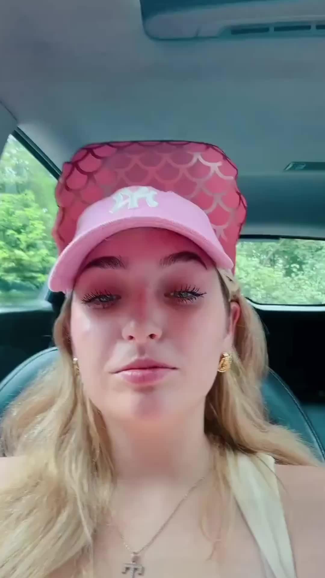 #fyp #swipewipe #cameraroll #springclean #phonehacks #camerarollswipe #iphonestorage