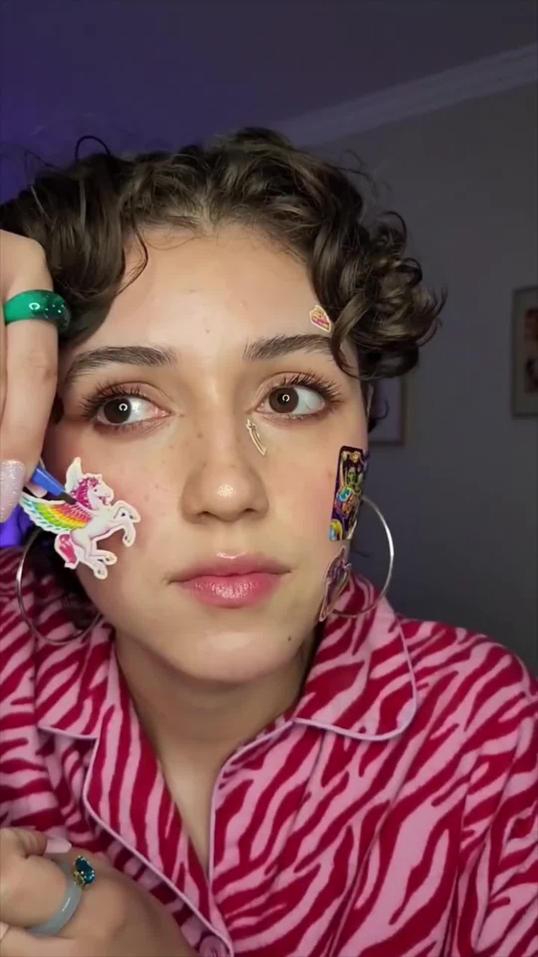 Discover the exciting world of sticker puzzles!