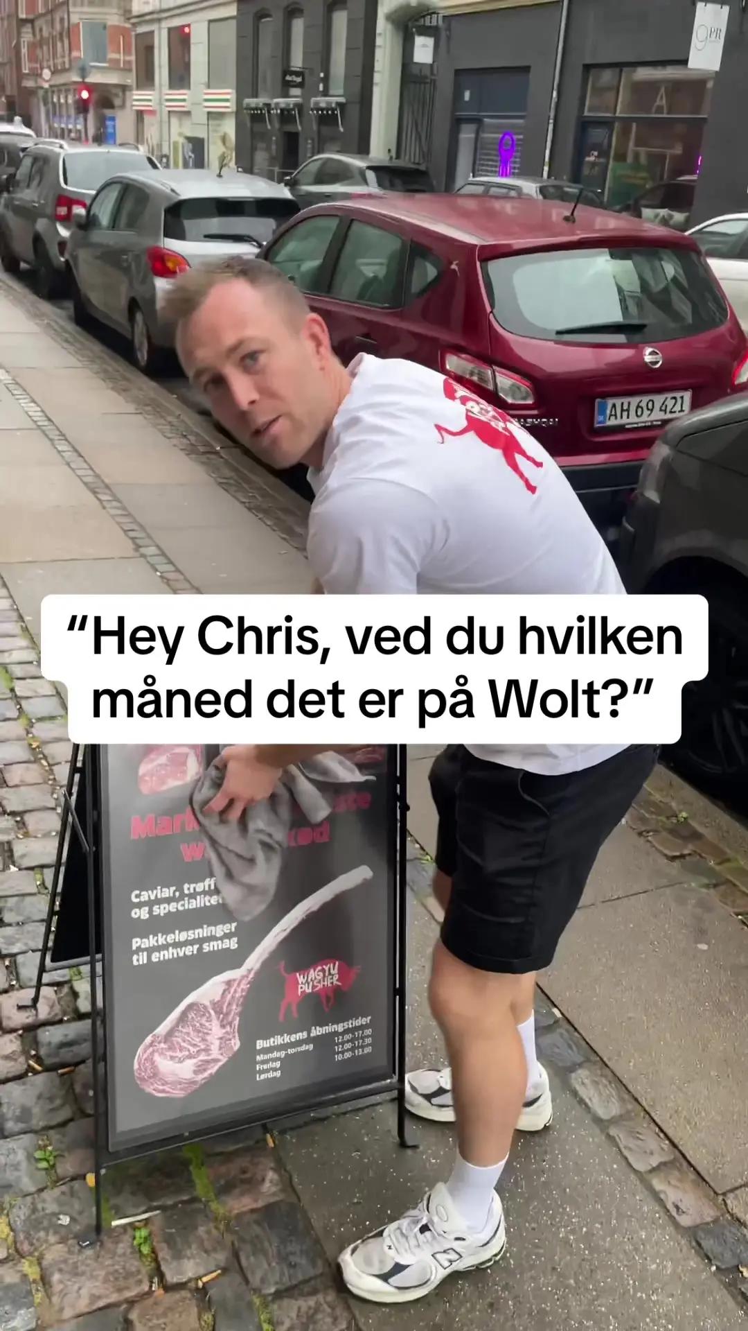 Reklame - burgermåned på @woltdanmark med tusindvis af burgertilbud 🍔 #wagyu #tiktokdanmark #danmark #burger 