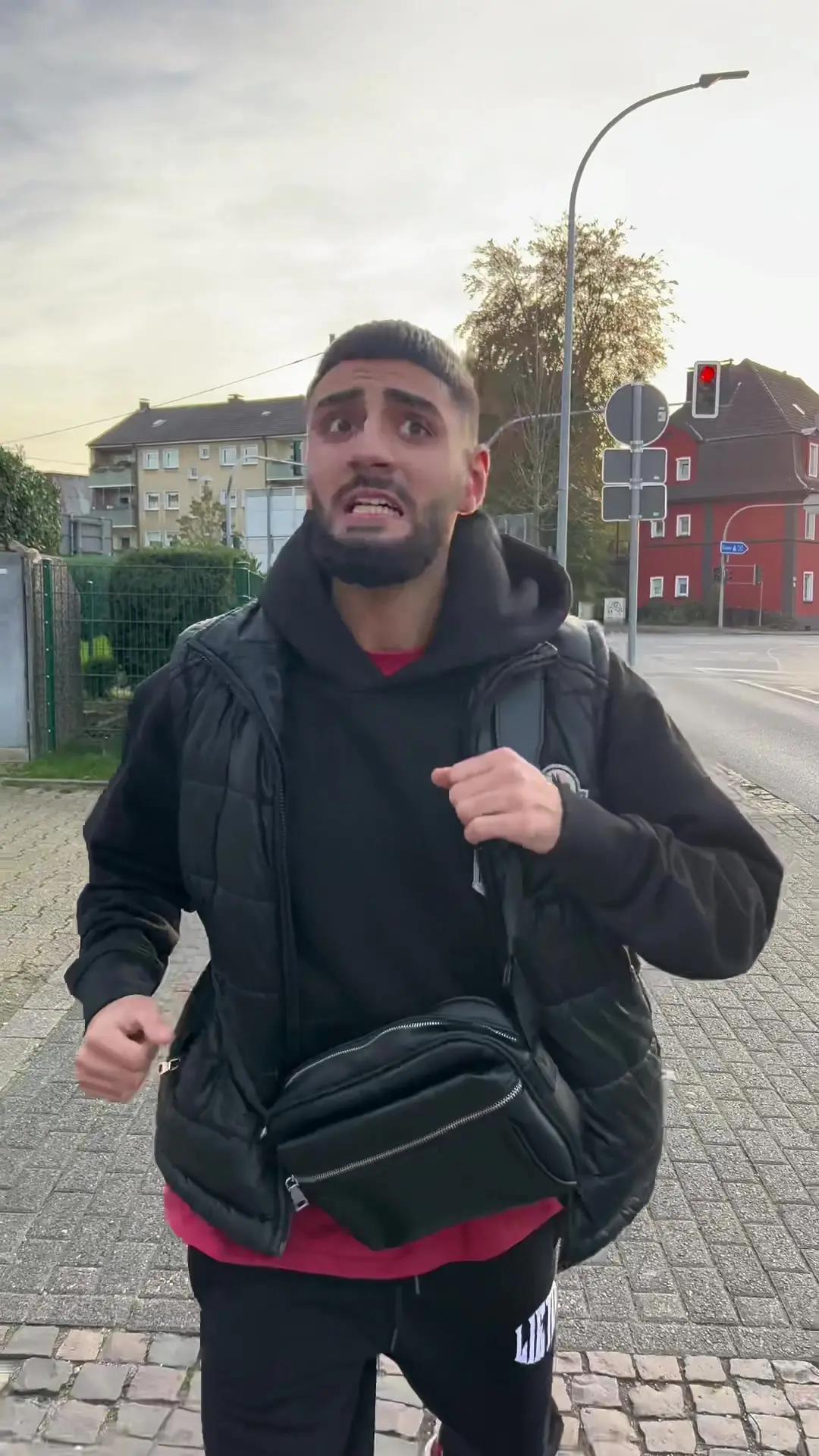 Jeder kennt doch einen😂#fürdich #foryou #viral #fyp #fypシ #trending #lifehack 