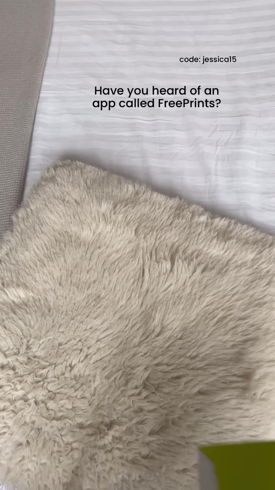 Get your 45 6x4 free photo prints every month. Just pay delivery. Or free collection points.