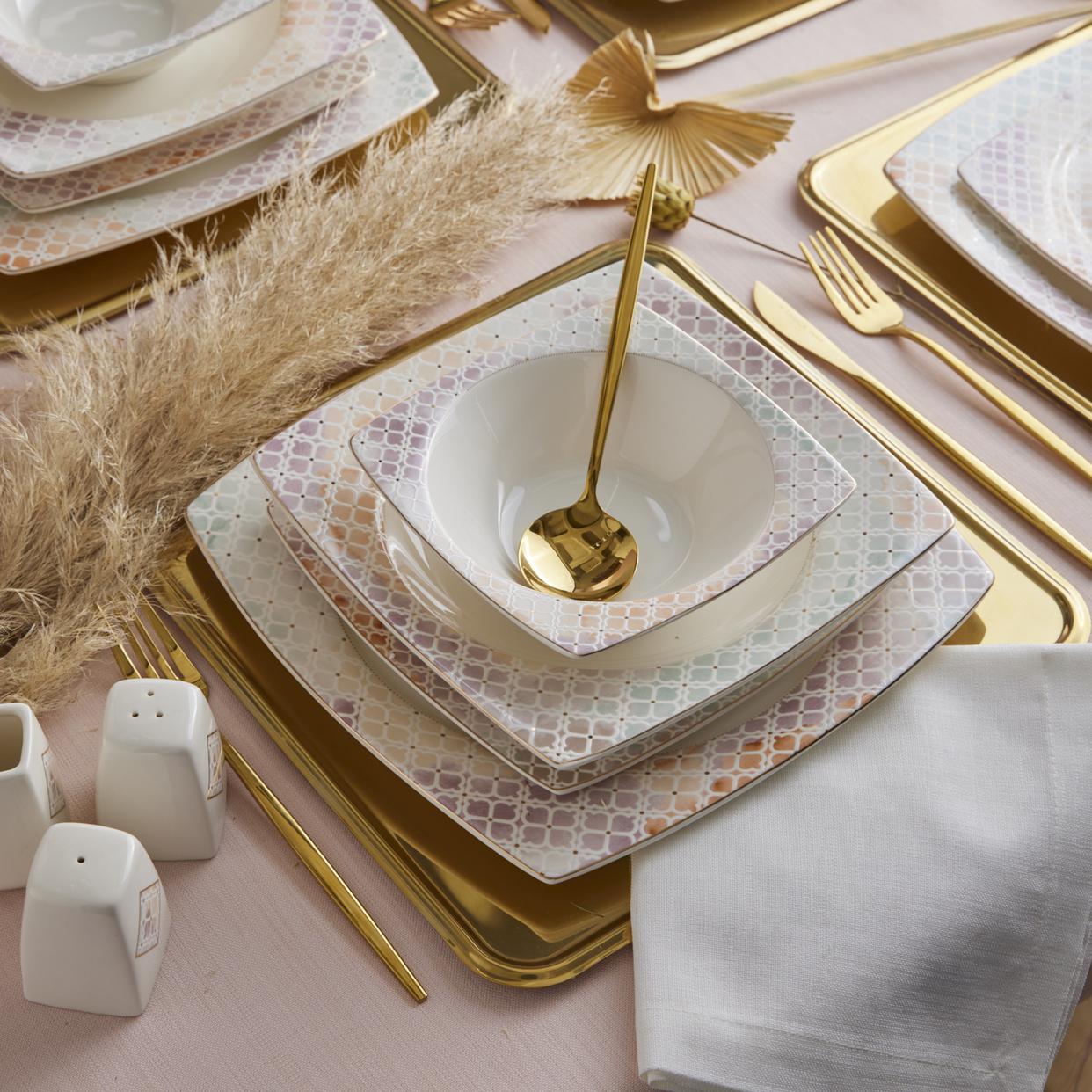 Karaca Uygulamasını İndir, Binlerce Karaca Ürününü Keşfet.