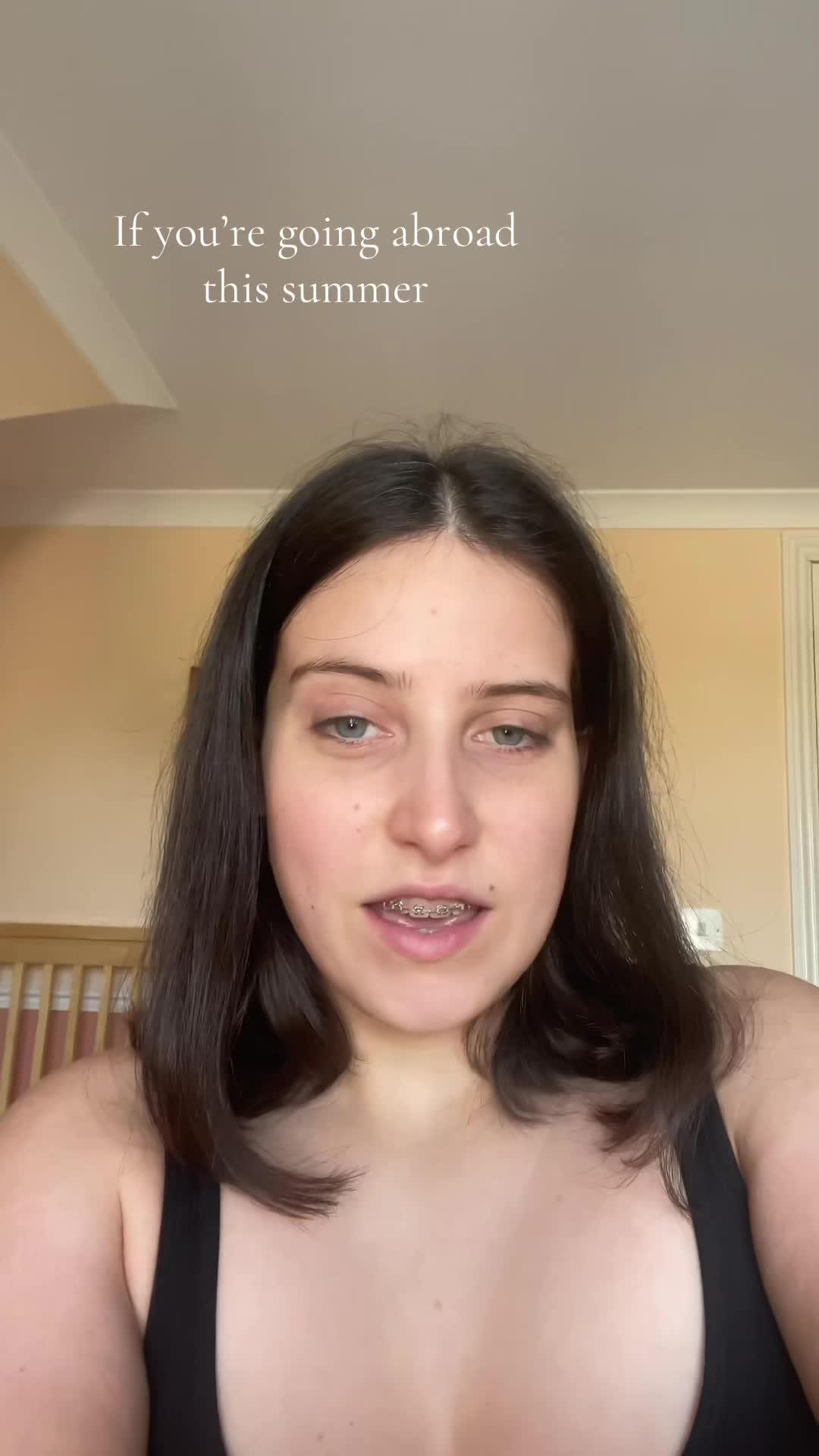 Seriously wish I had this on my last holiday 🤣 #TalkAI #translator #holiday #holidaytips #travellingtips