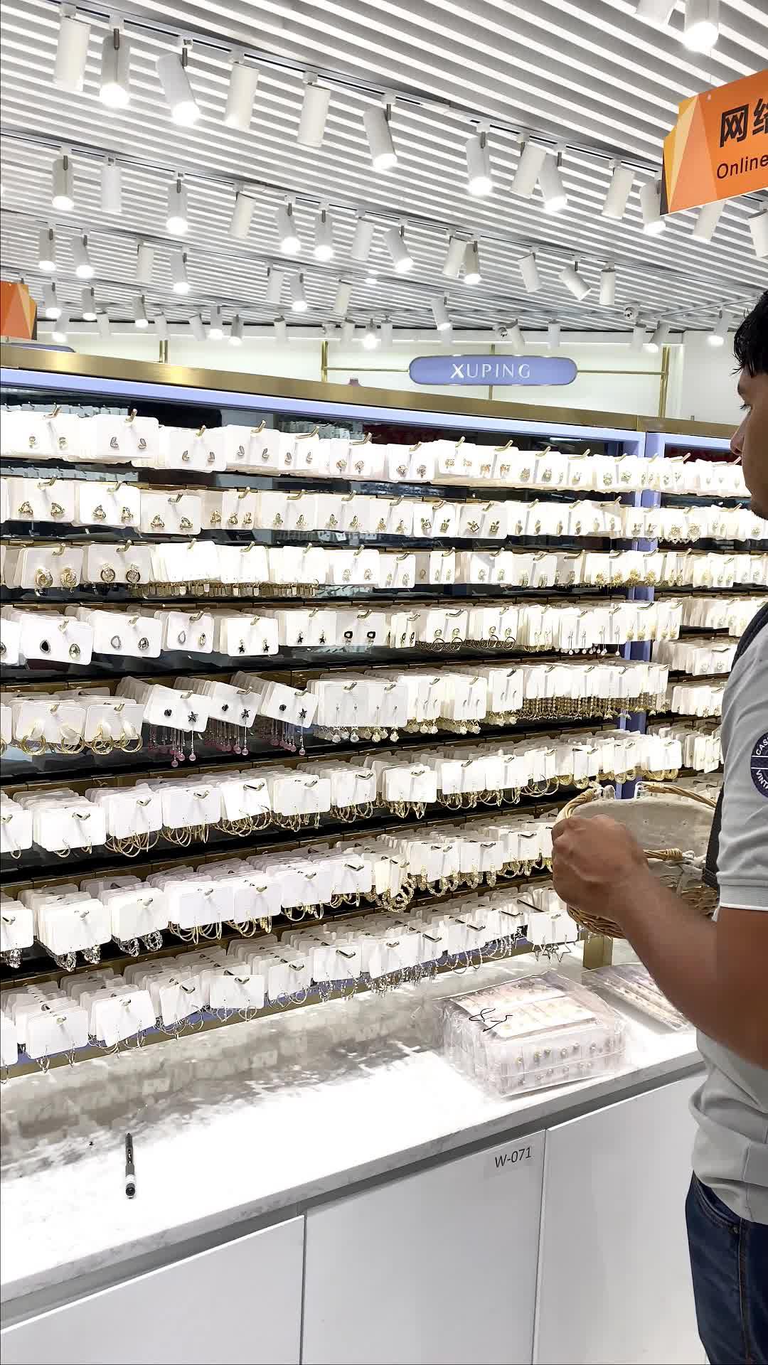 You can buy high-quality products without leaving home. Wholesale purchases are welcome.