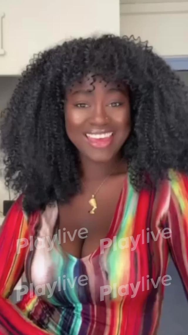 Chat vidéo en tête-à-tête avec des filles à proximité librement !  Téléchargez Playlive maintenant !