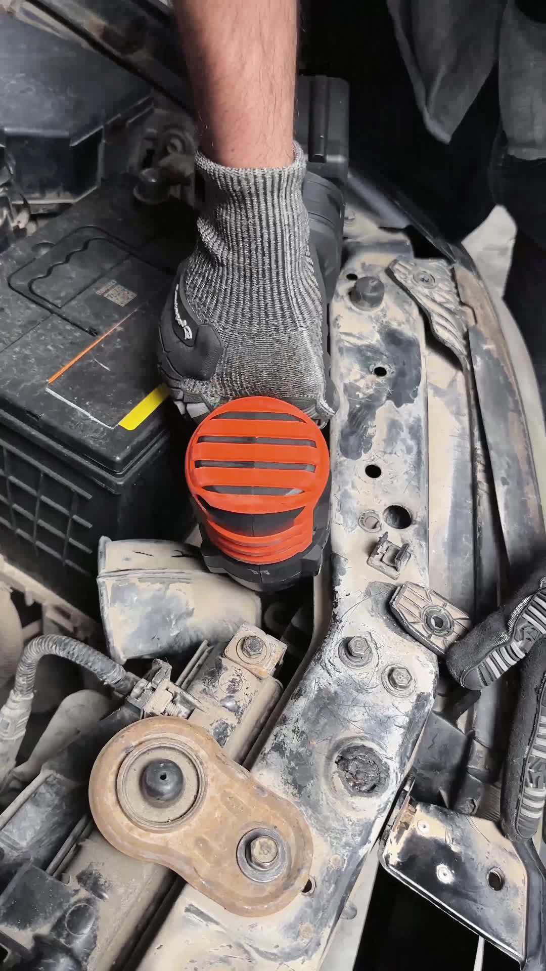 i love my new backpack so much 🌸✨ an updated + realistic lil whats in my bagggg🤭 #whatsinmybag #makeup #bagessentials #trending #fyp #foryou #foryoupage