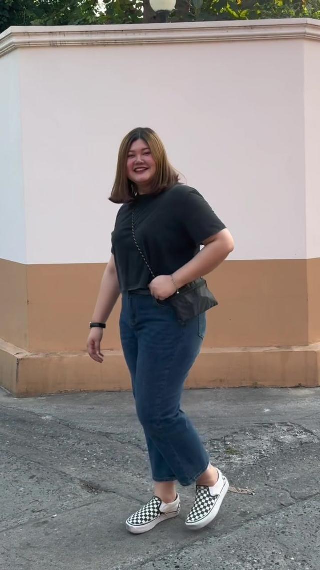 แชร์พิกัดกางเกงตัวโปรด ราคาคุ้มมากกก 🔥 พิกัดที่ลิ้งก์หน้าโปรไฟล์นะคะ📍 #แอพส้ม #แต่งตัวสาวอวบ #สาวอวบแต่งตัว #สาวอวบ #ชุดพรางหุ่น #ootd #tiktokfashion #tiktokแฟชั่น #ชุดสาวอวบ #กางเกงเก็บพุง #chewaonlinestore #สุปราณีไม่มีนามสกุล #CapCut