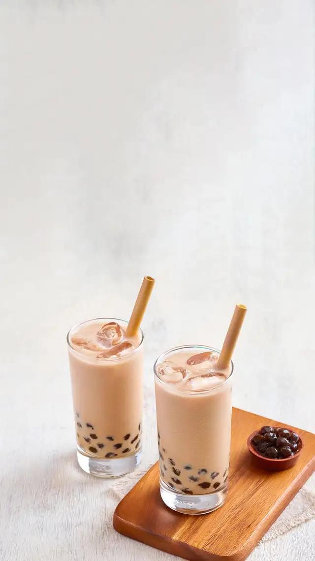 Whether your craving or just hungry, try GrabFood and get discounts on your favorite meals