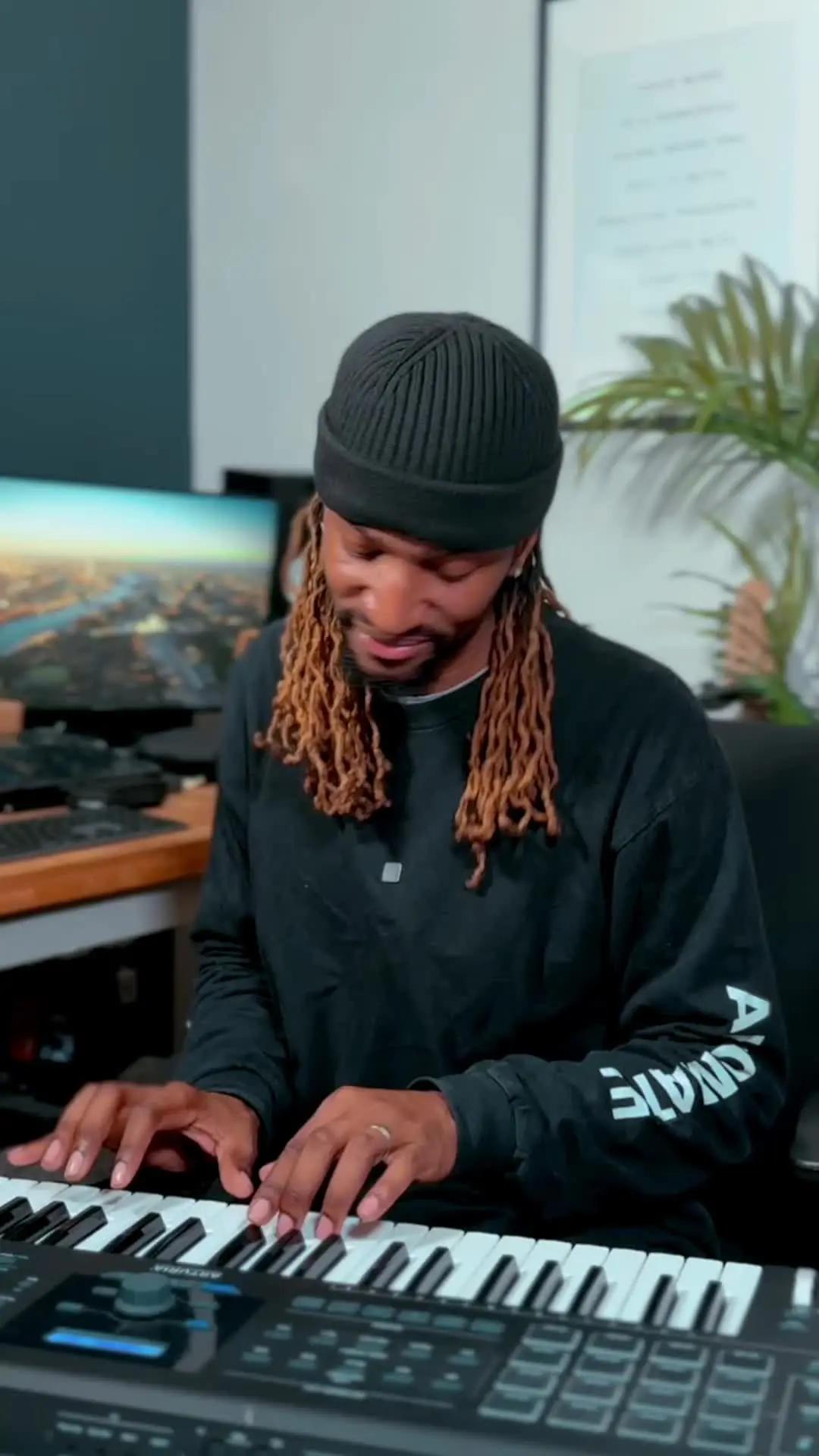 Yo my singers, songwriters, producers ETC: @BandLab is celebrating 12 days of Christmas by giving away 12 brand new iPhone 15s. Use #BandLabGivesBack when you publish a track on BandLab by 14th December! PS: I used the new Drum Machine on BandLab mobile to create this drum pattern and it was EASY to do! #musicians #singers #producers #BandLab #giveaway #giveawayalert #musicalchallenge 