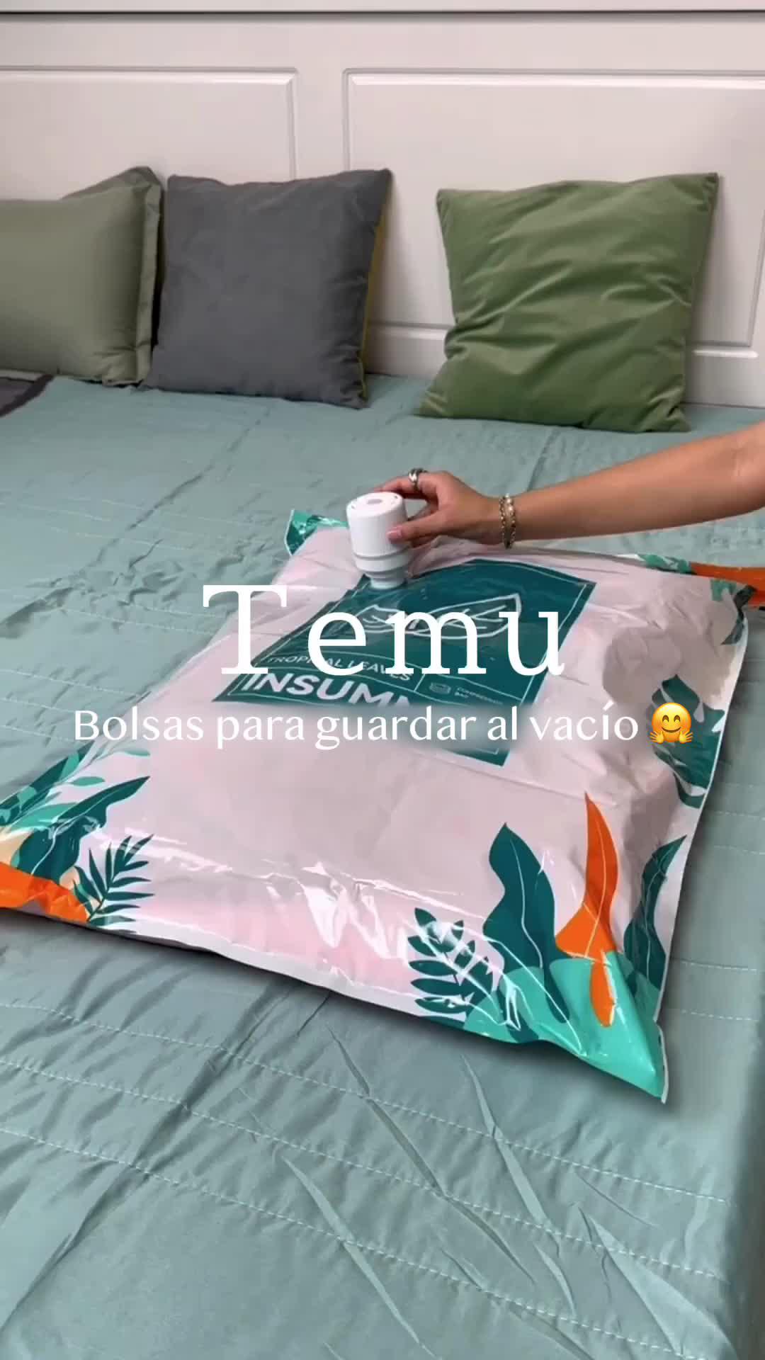 ¡Regalo gratis! ¡Más espacio en un zip! Bolsas gigantes para almacenaje al vacío. Guarda más, ¡ocupa menos! 👚🛌 #OrganizaTuEspacio #BolsasAlVacío #Temufinds #HogarOrdenado