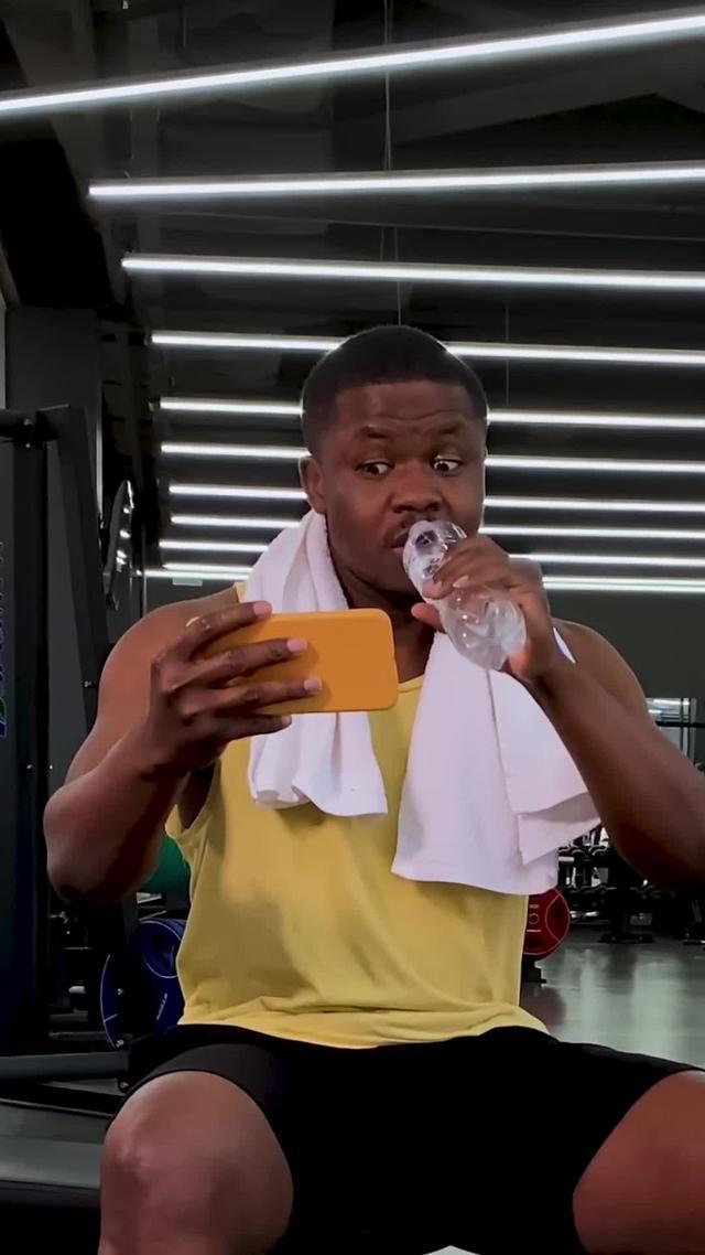 An ultimate cleaning tool for your phone.