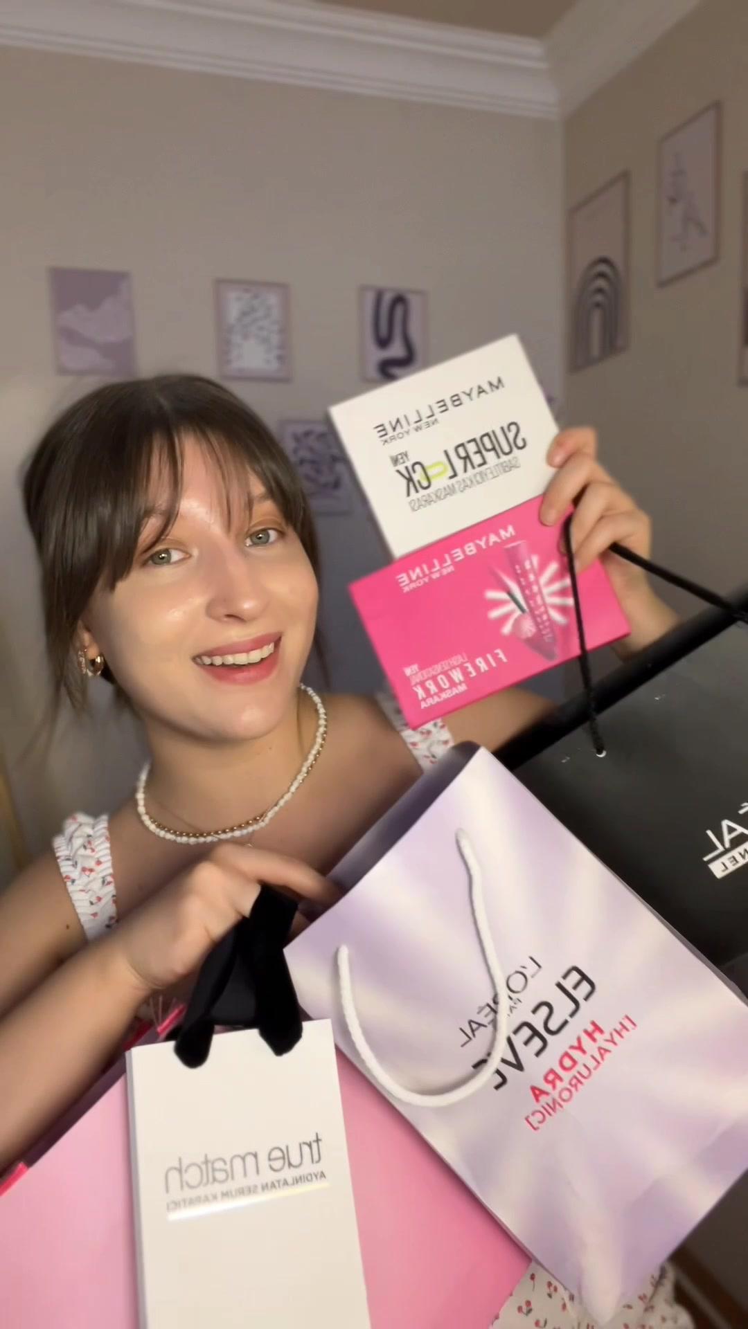 Markalarla işbirliği yapmak ve influencer olmak isteyenler Loreal Conten Pro uygulamasına bekleniyorsunuz💜✨ 51 Digital’in eğitimlerini izlemeyi ve ödevleri yapmayı unutma🥳🙏🏻⭐️  #influencer #influencermarketing #51digital #lorealcontentpro #contentpro51 #fy #markalardangelenler #contentcreator #işbirliği #kutuaçılımı #prpackage