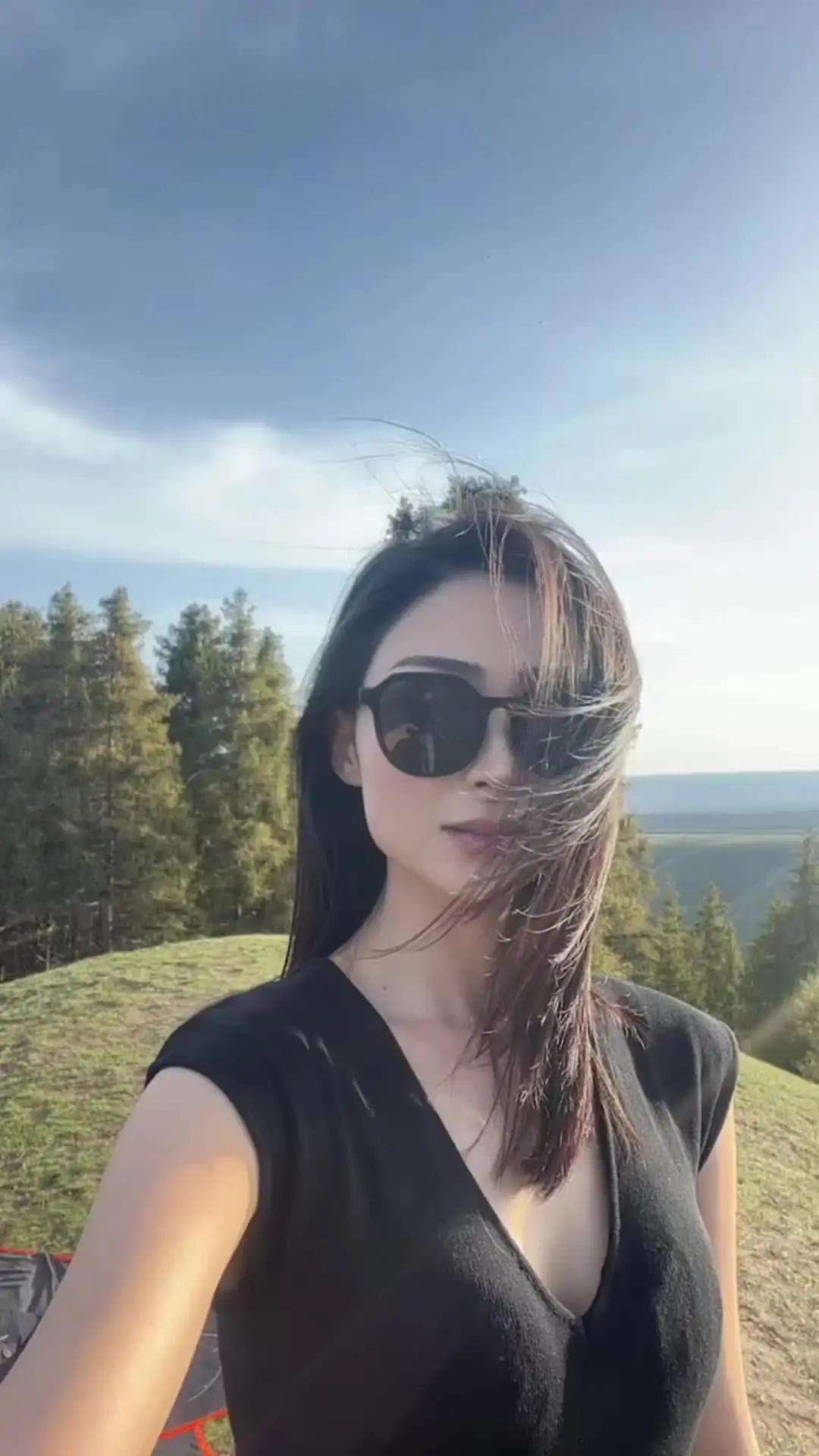 Keeps Friendship Moments Alive