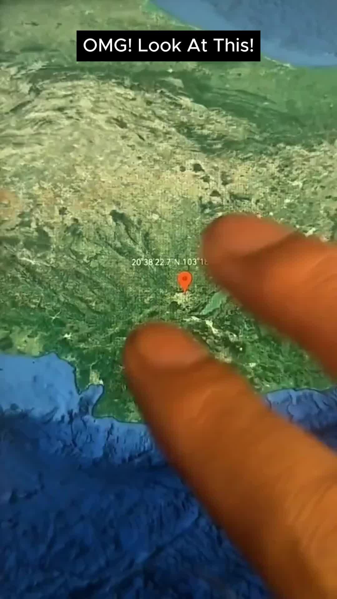 Magnify details on the map with 3D models, locate locations and record timelines.