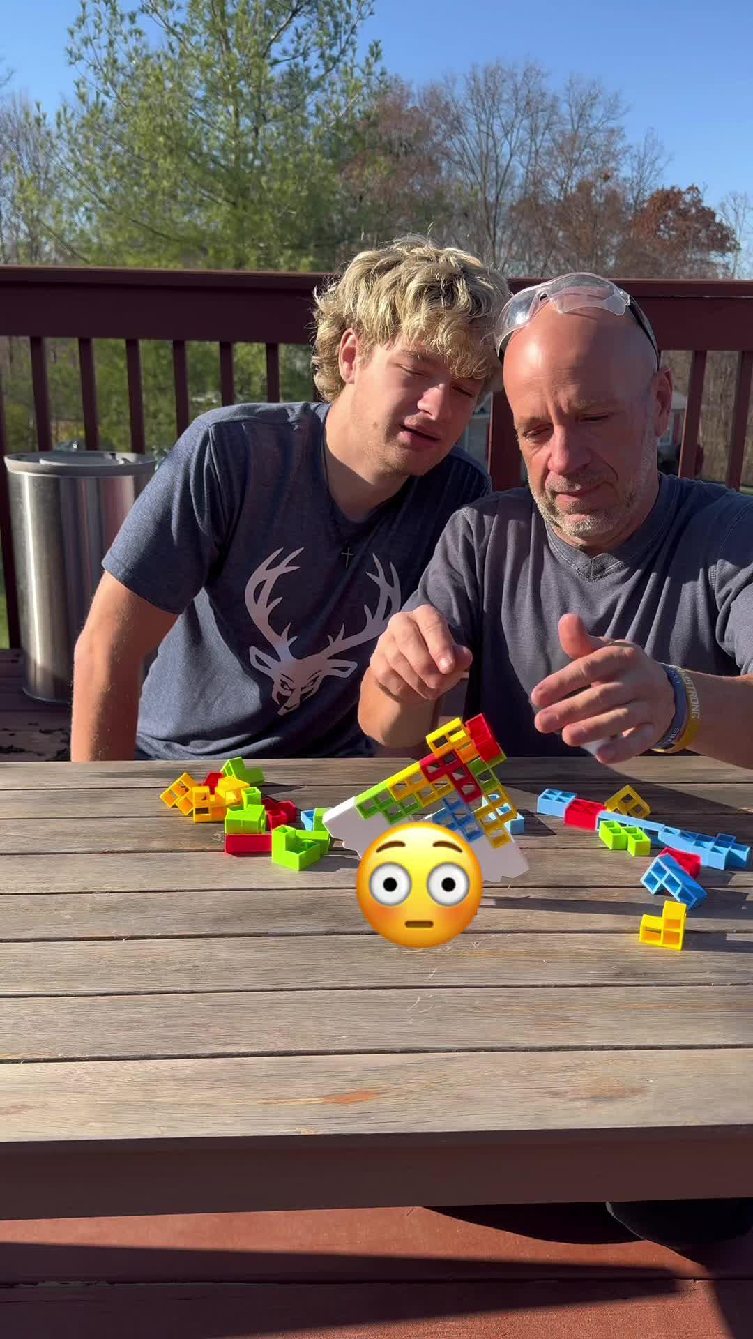 Set exclusive widgets & themes for your Phone