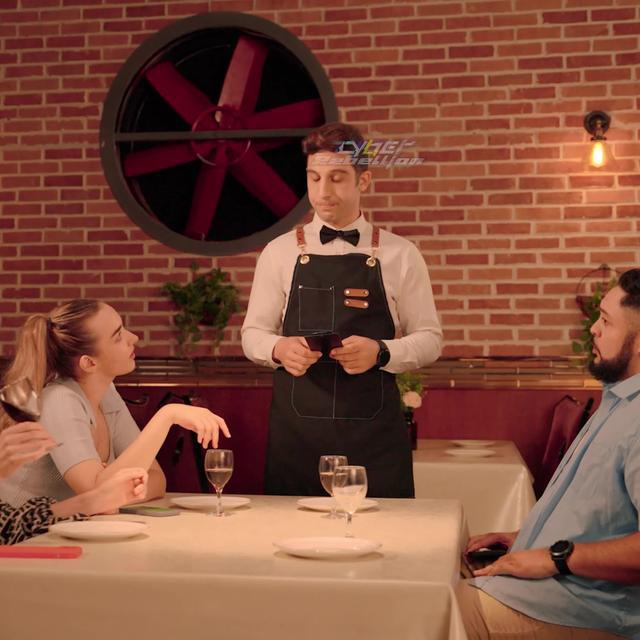 Immerse yourself in a stunning cyberpunk world. Get 150 free summons on login!