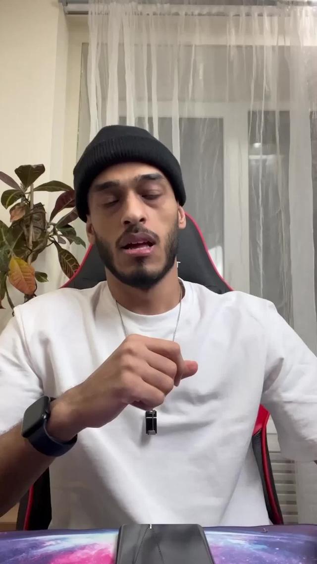 Can u try to clap?) Your phone will ring)