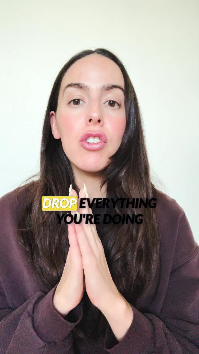 Download Locals and join an exclusive talk with the founder of the Five Minute Journal.