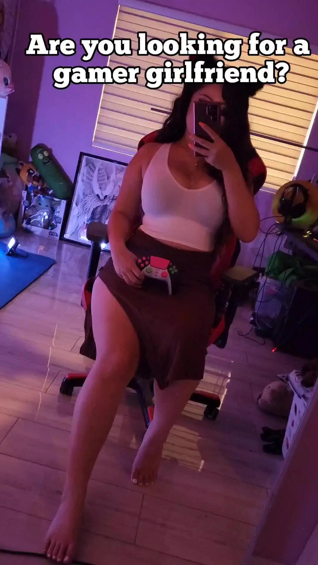 Video chat with cool girls nearby