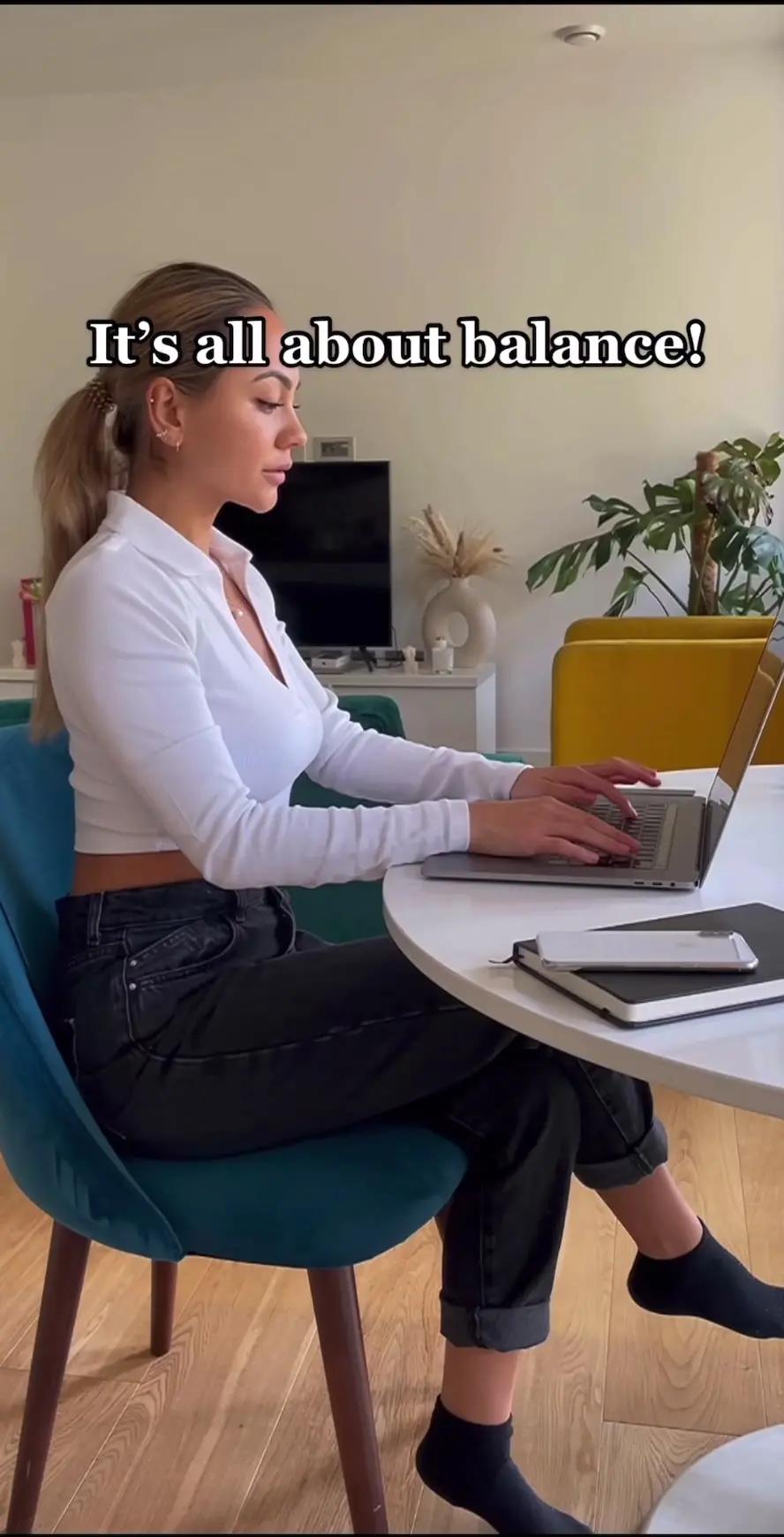 Achieve both with Fabulous😍       #balancedlifestyle #youcandoboth #fypviralシ #reminderforyou #aFabRoutine #productivitytips #achievemore #Fabulous