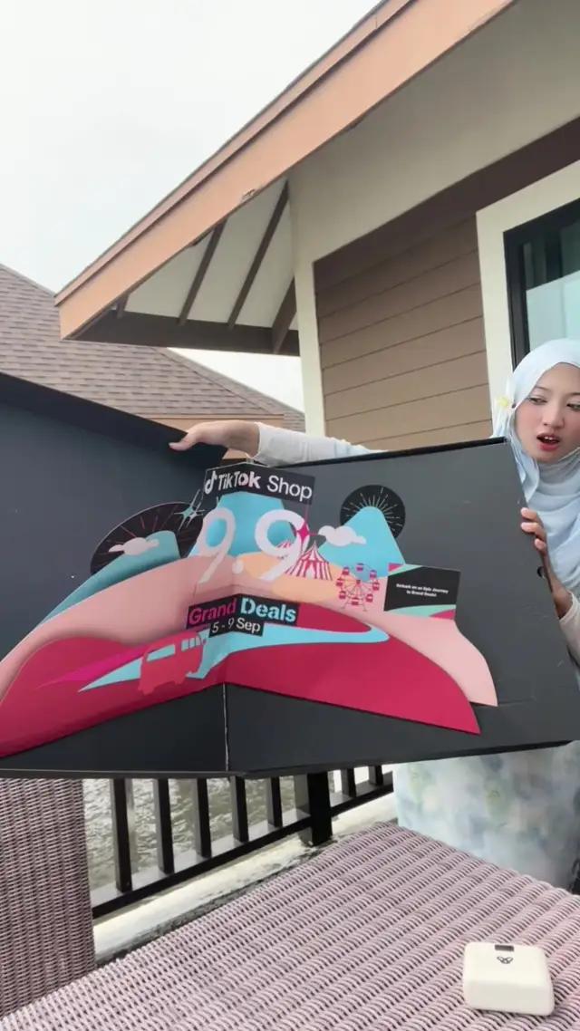 Let’s unboxing and shopping with @tiktokshop_my 🇲🇾 for #tiktokshop99granddeals2024 from 5th-9th September to win a phone!! Enjoy free shipping and joing hashtag challenge to win phone now!! #tiktokshop 