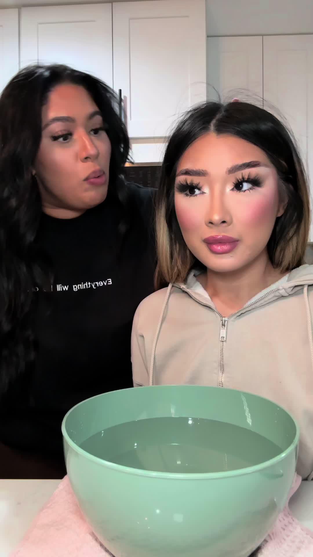 Play the world's favorite card game on your phone for free!