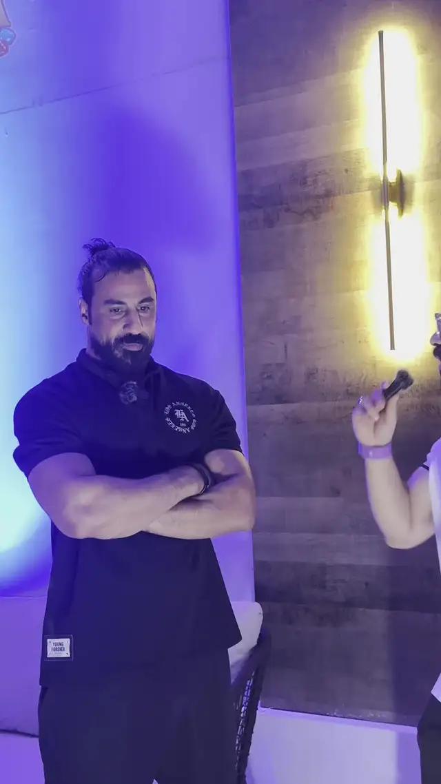 هل يوجد أحد للعب معا؟