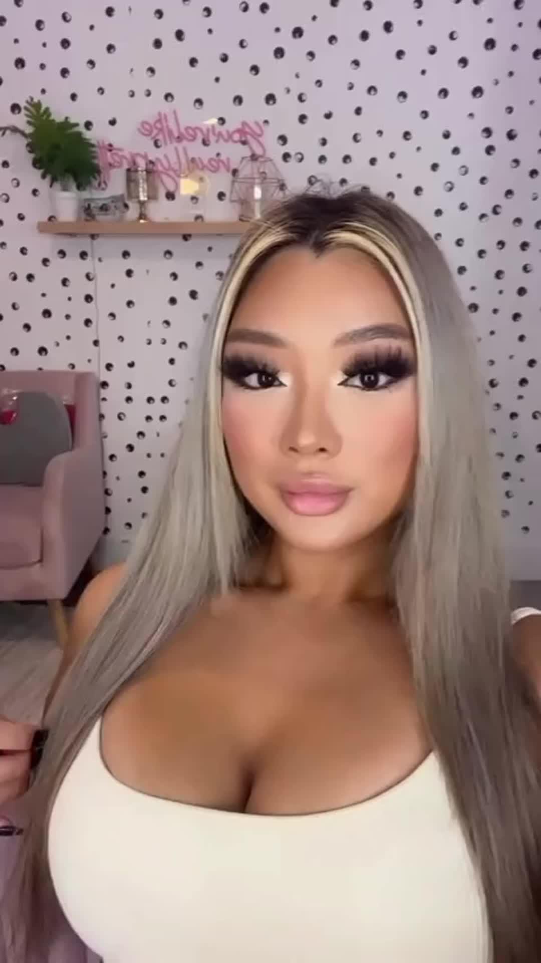 Meet your match on Tantan.