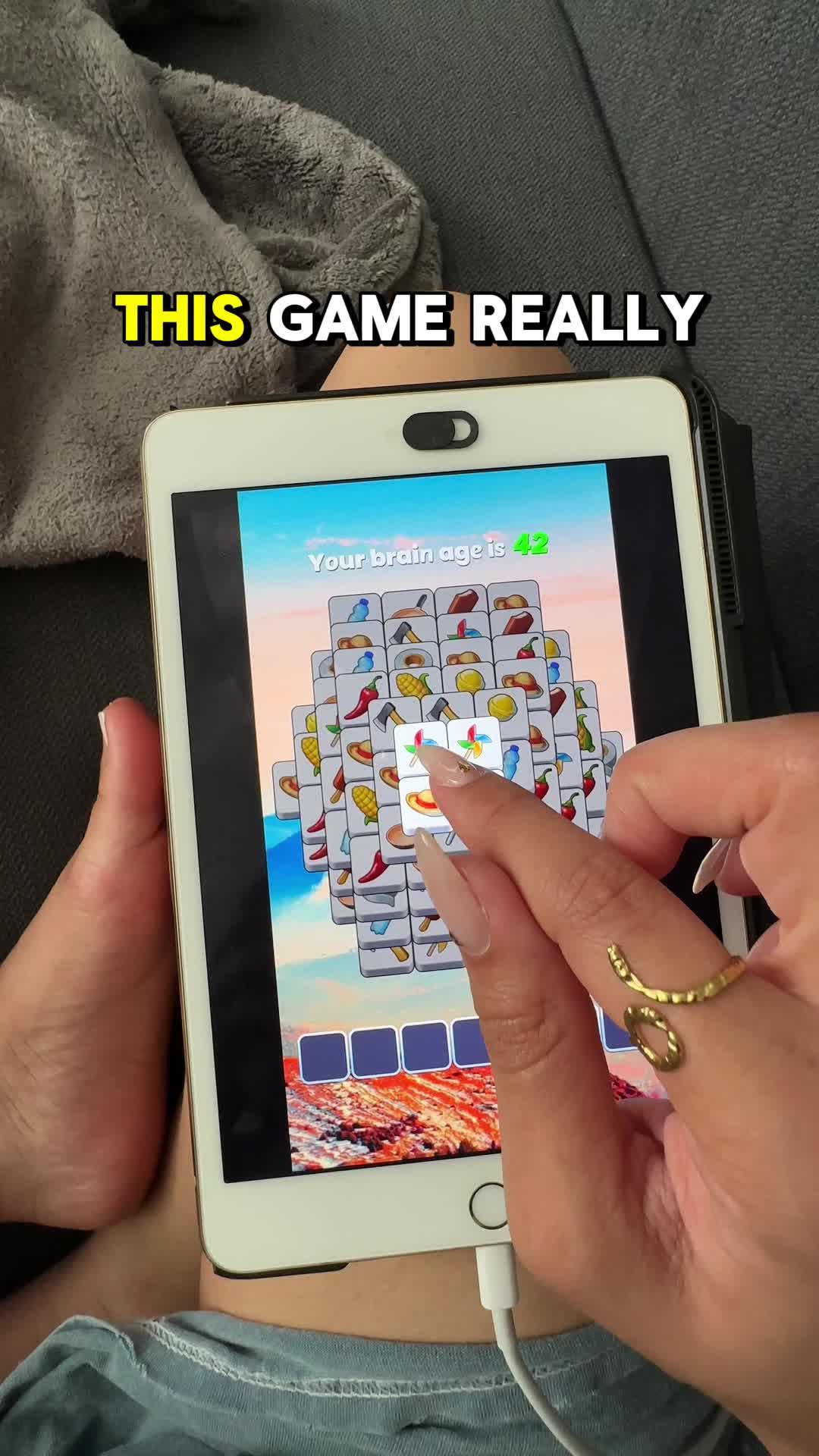 Tile Triple match game, train your brain.