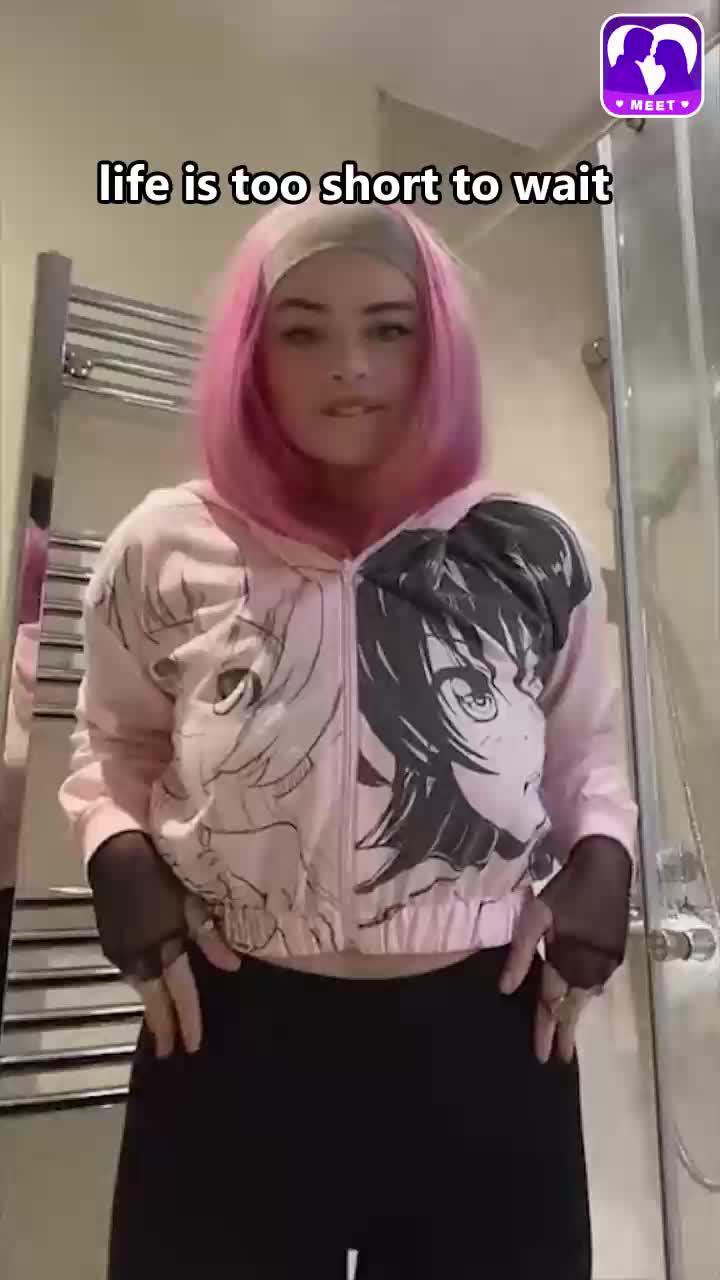 Wanna date hot girl?