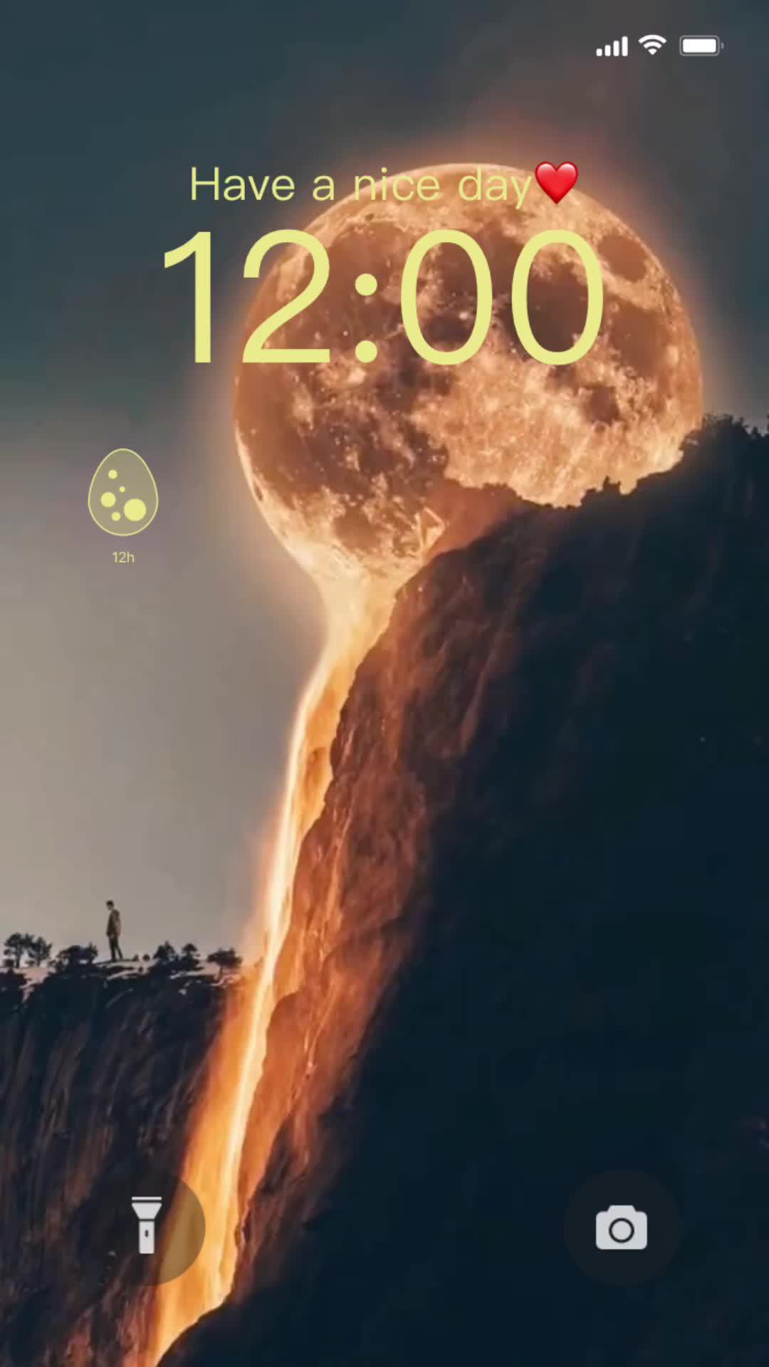 Raise a pet on lock screen!