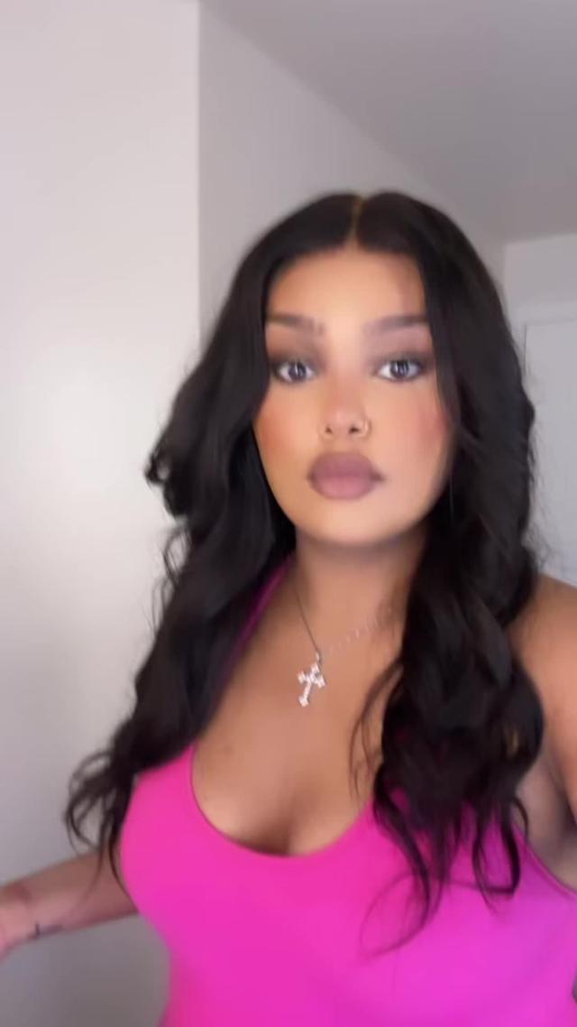 Follow @Mercari now and shop this black friday ! #mercari #mercaripartner 