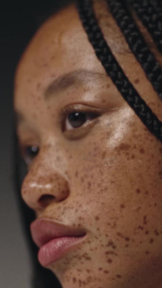 Here’s to everything that moves you. Download the Nike app for free shipping and returns.