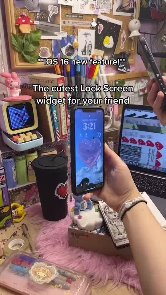 Evaluate your phone with 10000+ themes