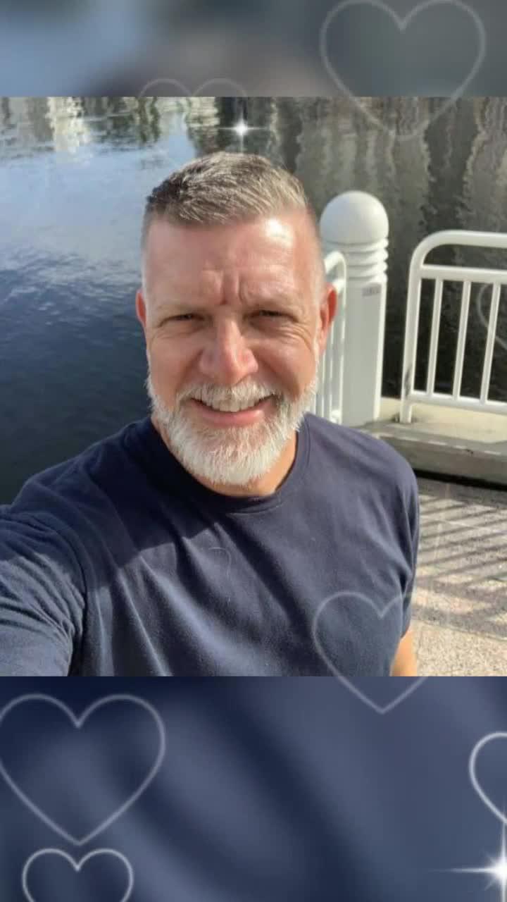 Date widowers near you!