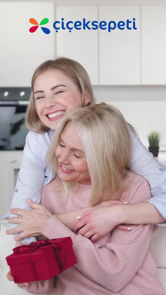 Annenin Yüzünü Gülümsetecek Hediyeler Özel Fırsatlarla Çiçeksepeti'nde!