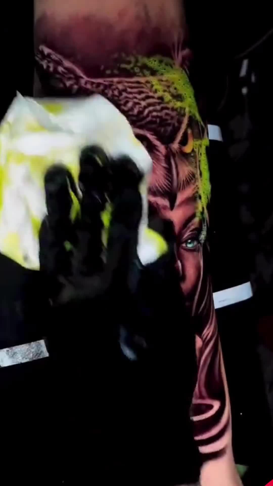 Design unique tattoos with AI