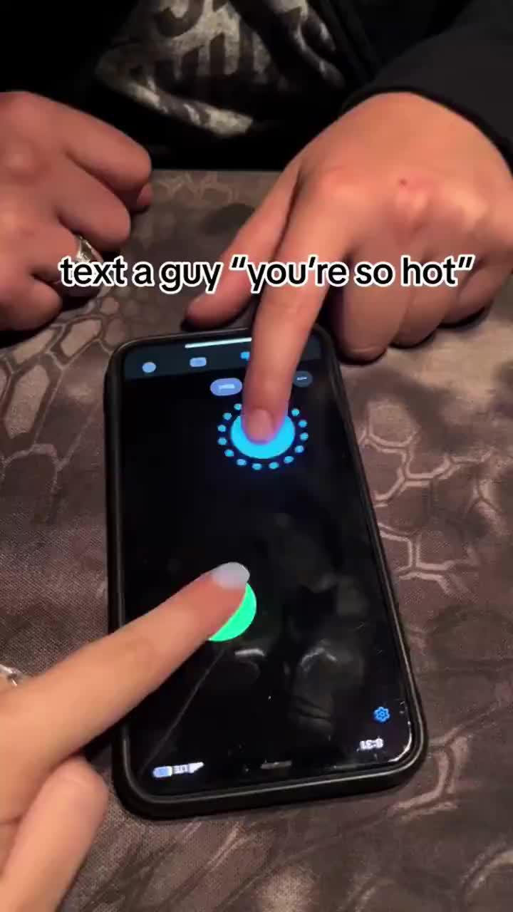 Download experience, communication without borders