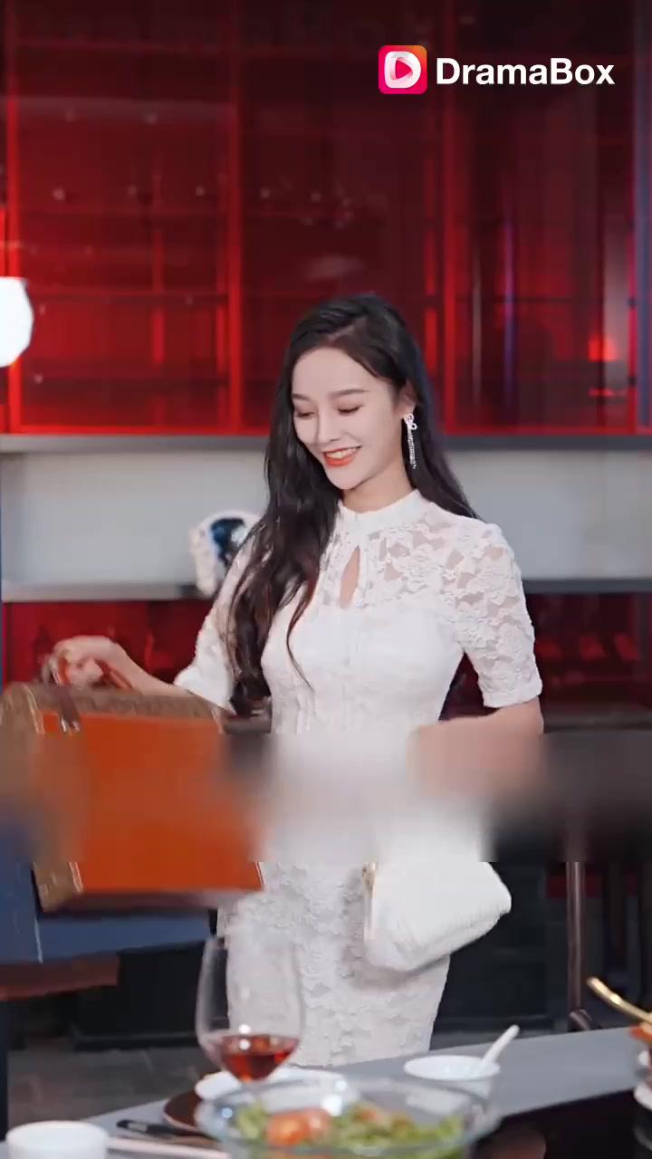 The man thought she was poor and refused to get engaged, Unexpectedly, she is actually rich