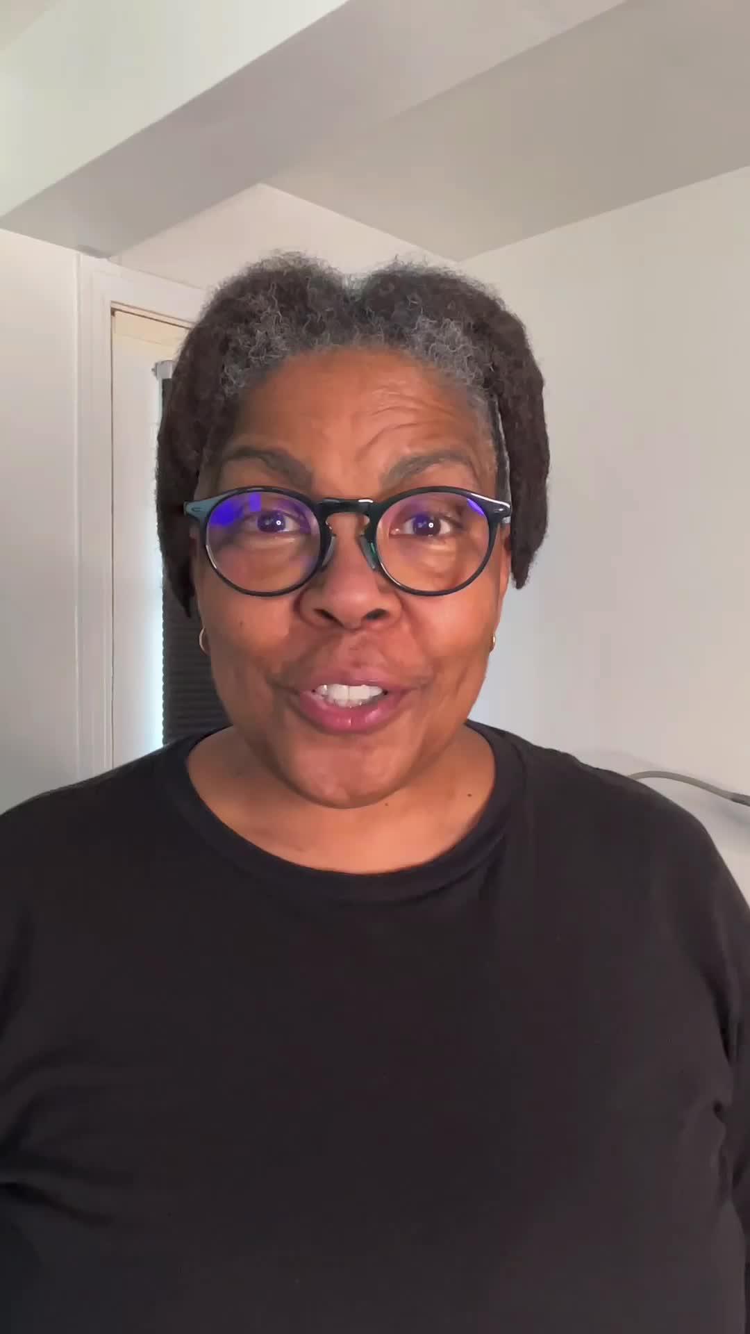 WOW! Want to lean English? Download the app and start your 7 day free trial!