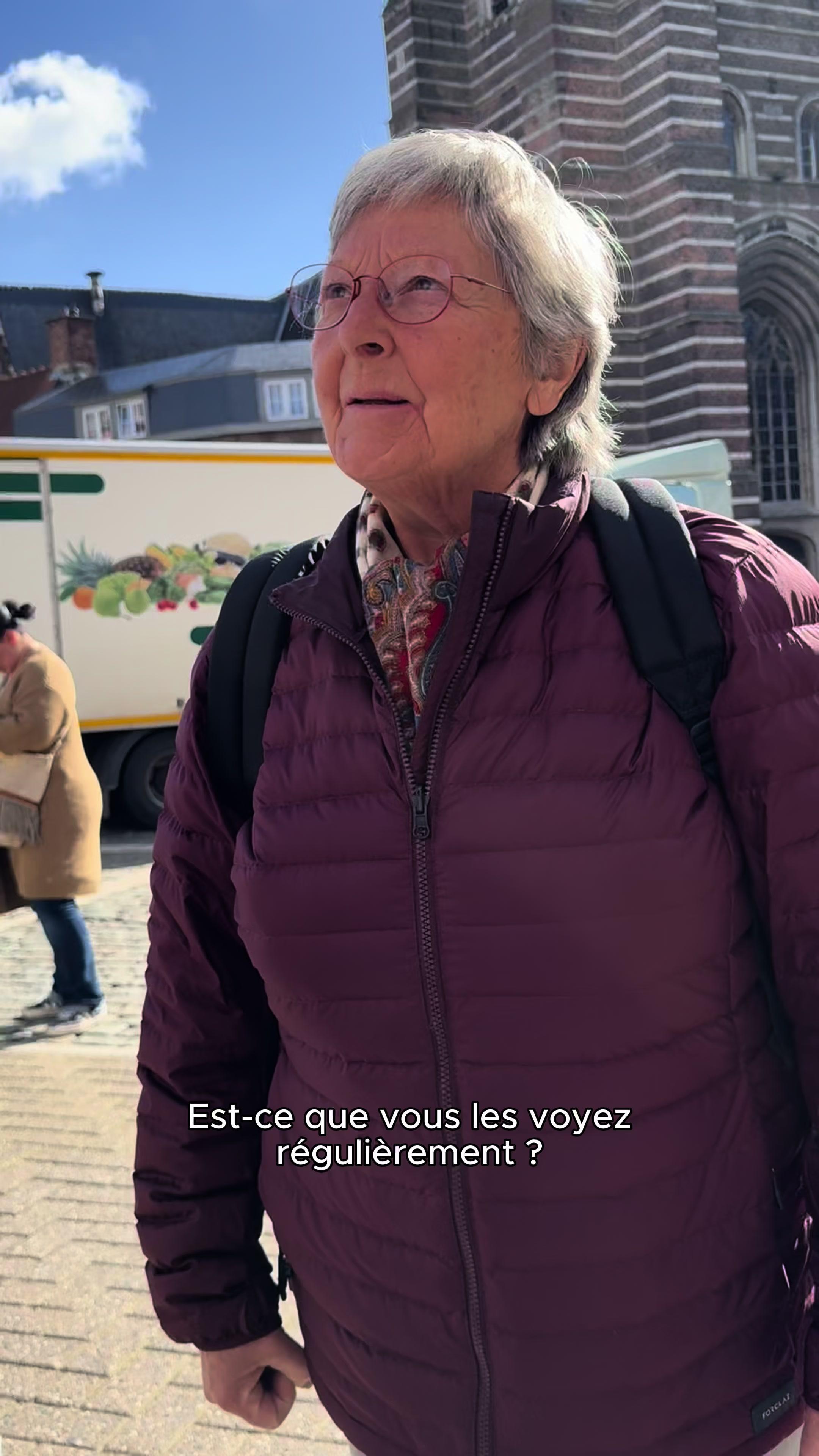 Micro-trottoir : à la rencontre de nos aînés 🎤 Mamie nous raconte tout sur les activités partagées avec ses petites-filles, et son amour pour les photos papier 🥰❤️